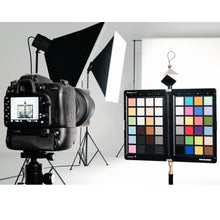 Laden Sie das Bild in den Galerie-Viewer, Datacolor Spyder X2 Photo Studio Kit